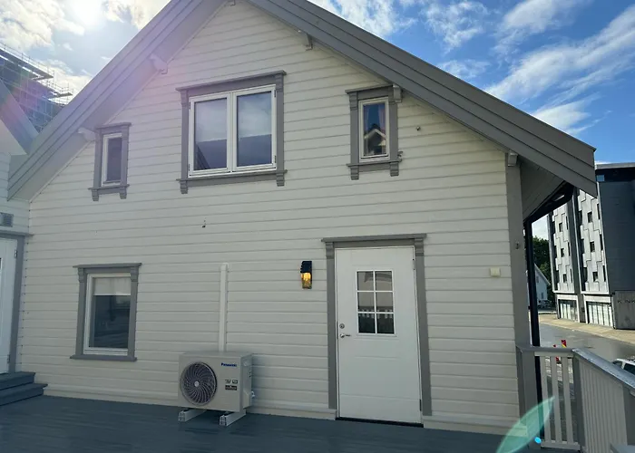 Charming In The Harbour Of Apartmán Jørpeland